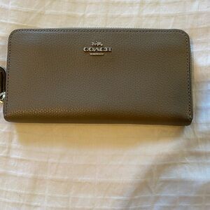 Coach zip wallet